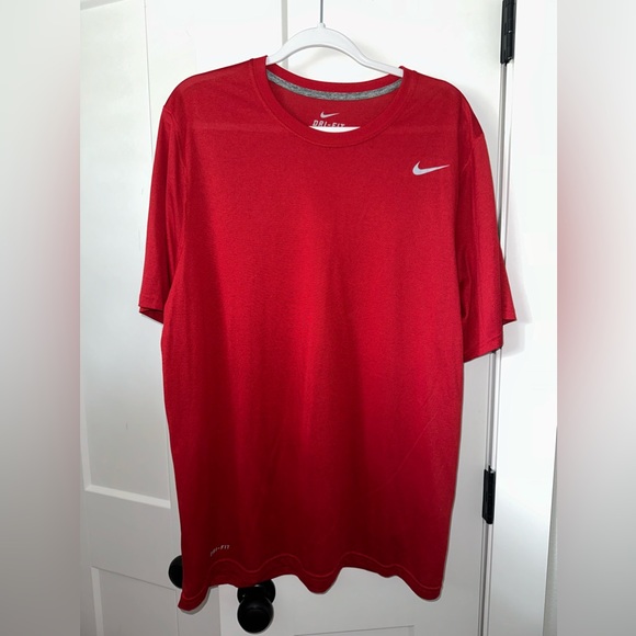 Nike Work Out Shirt Men’s - Picture 1 of 3